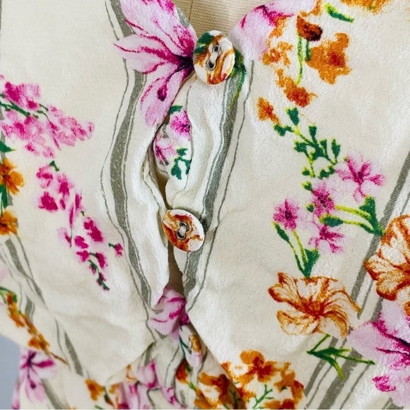 Lost + Wander Floral Bloom Baby Blouse- Size Medium - Picture 4 of 7